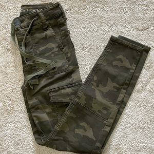 American Eagle Camo Jeggings